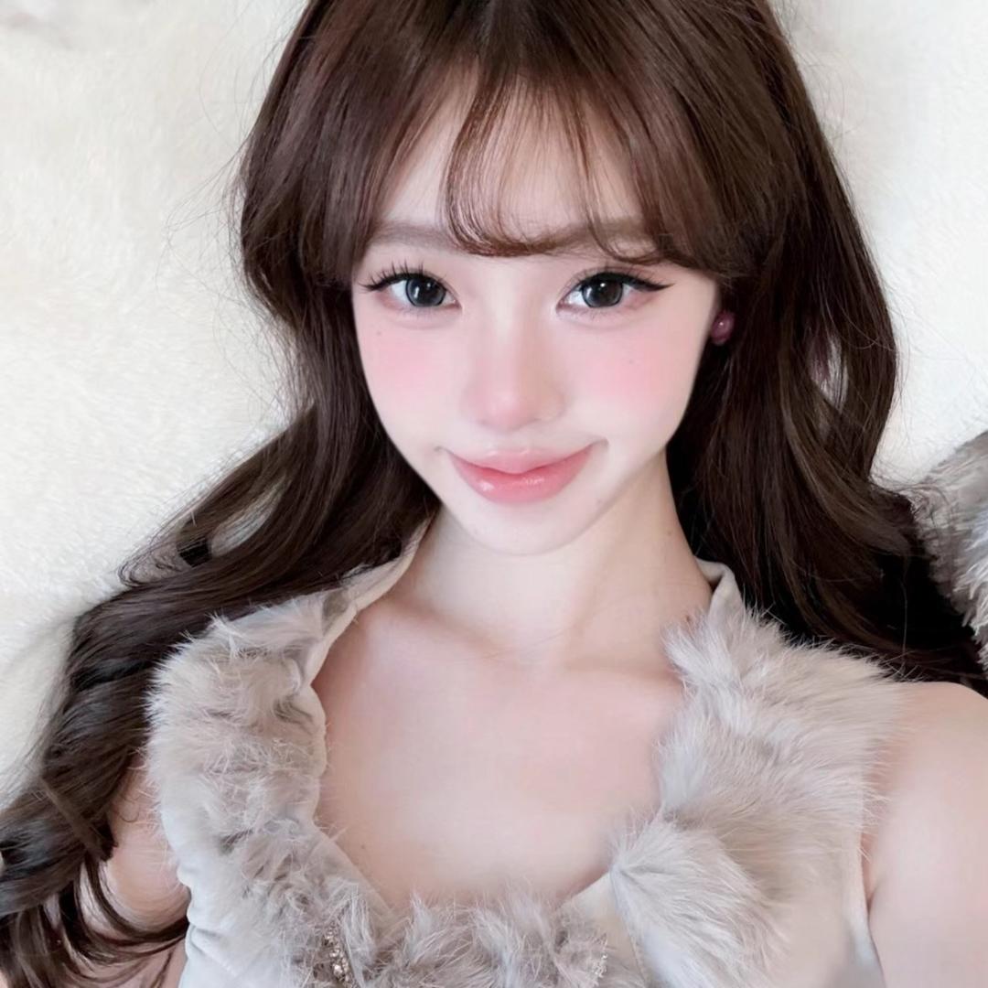 小小.