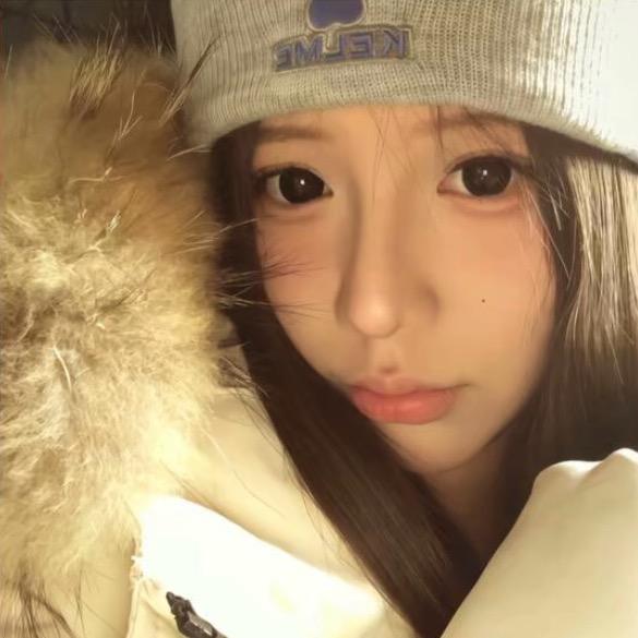 kiss雯