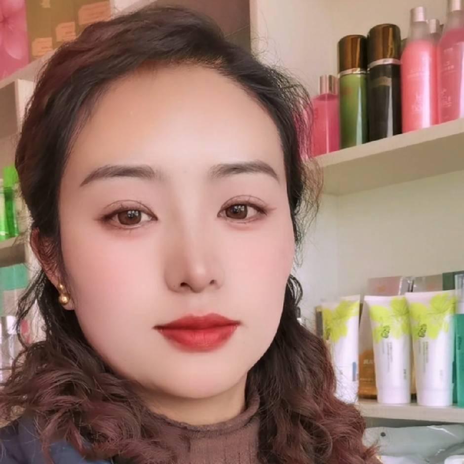 影梓玛化妆品店
