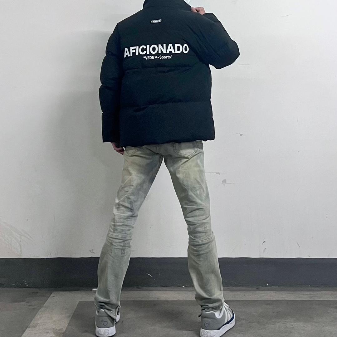小刚打篮球