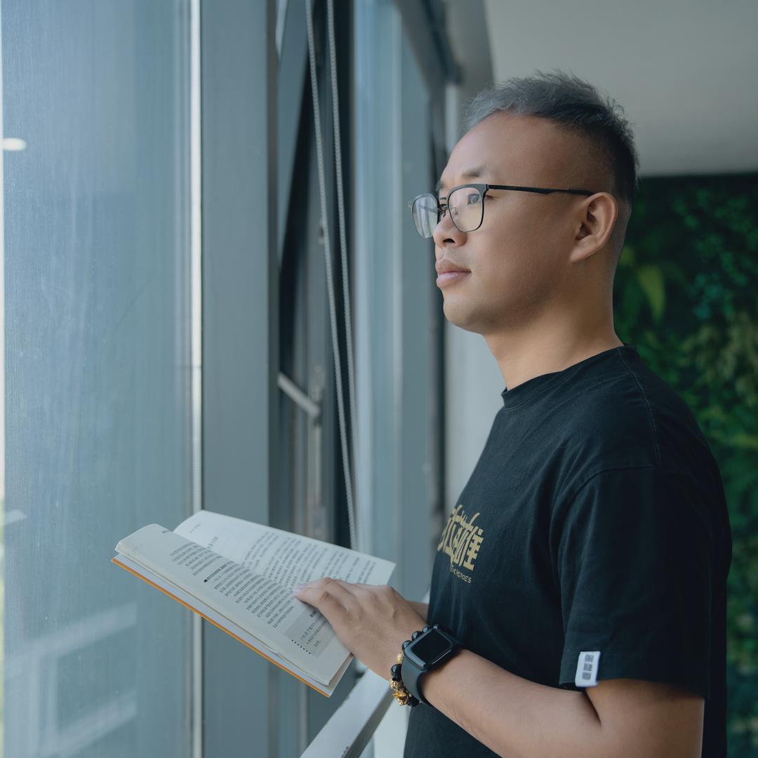 月峰Derek多读书