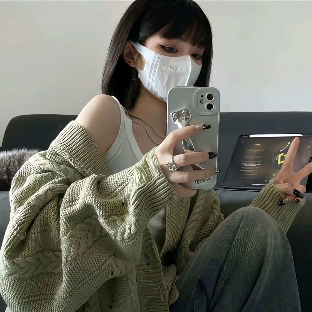 茜