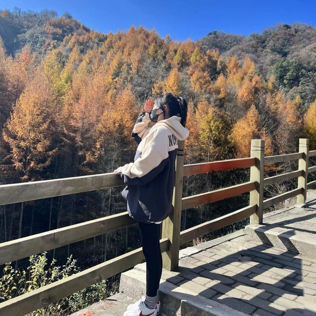 🧚🏻‍♀️H