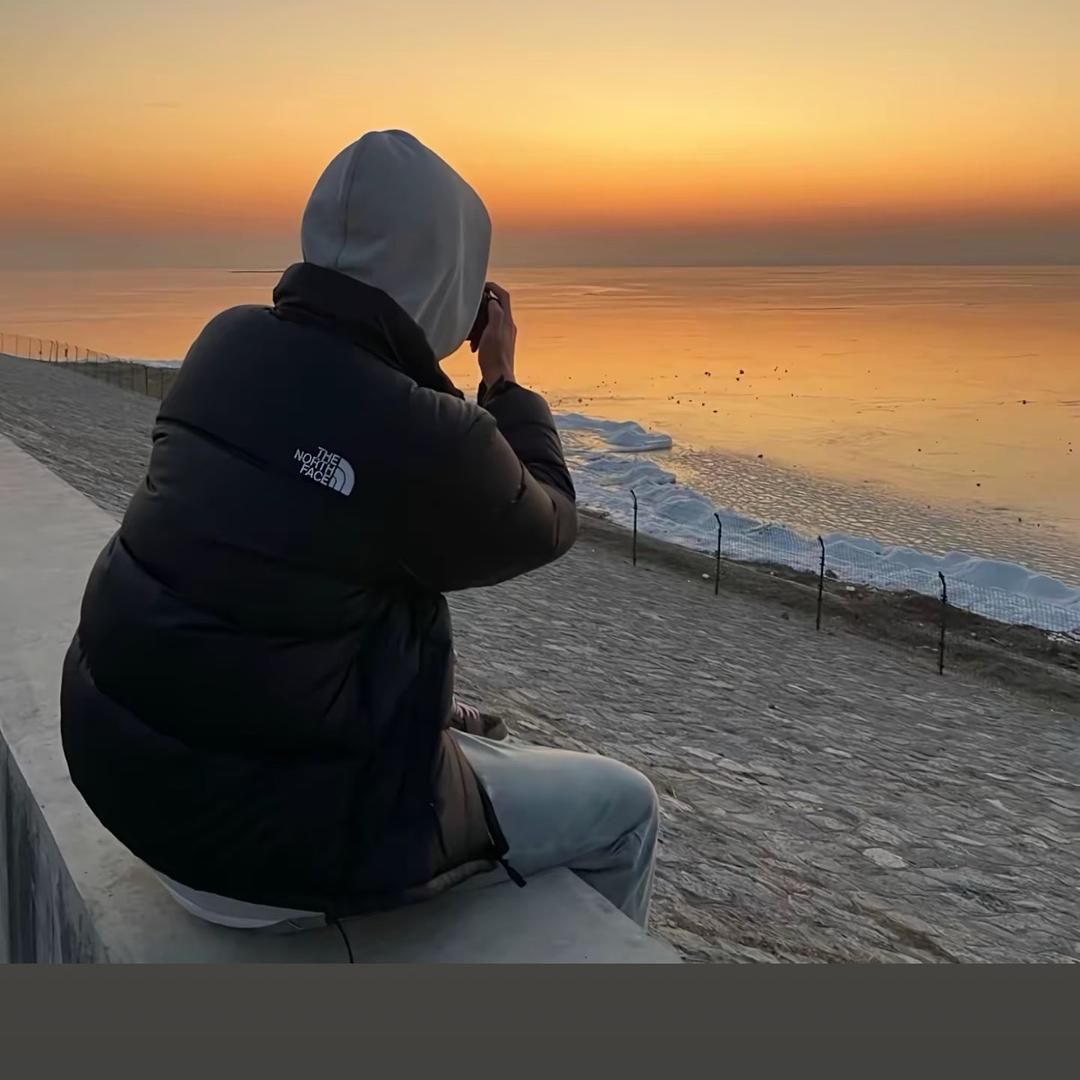 六      便      士