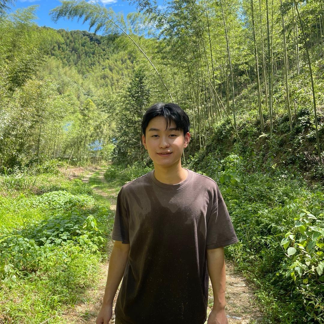 守山人根哥农村少年山货