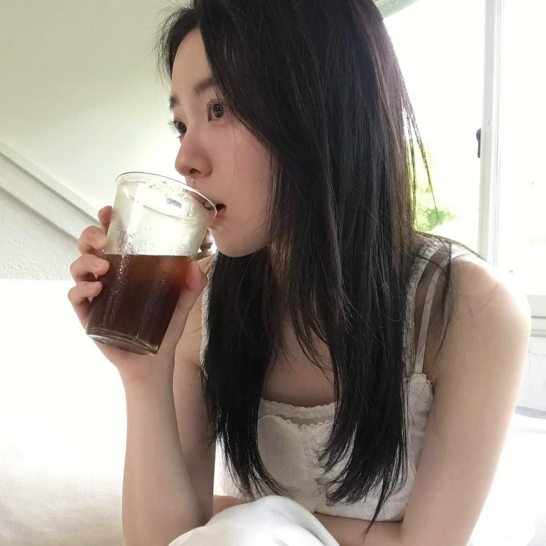 西柚栀