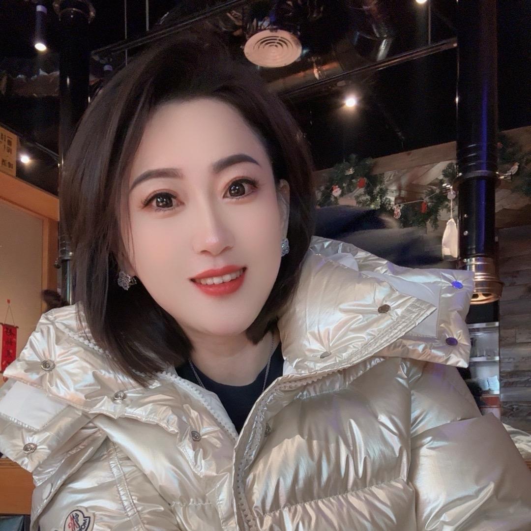 丽颜伯爵白富美🍒