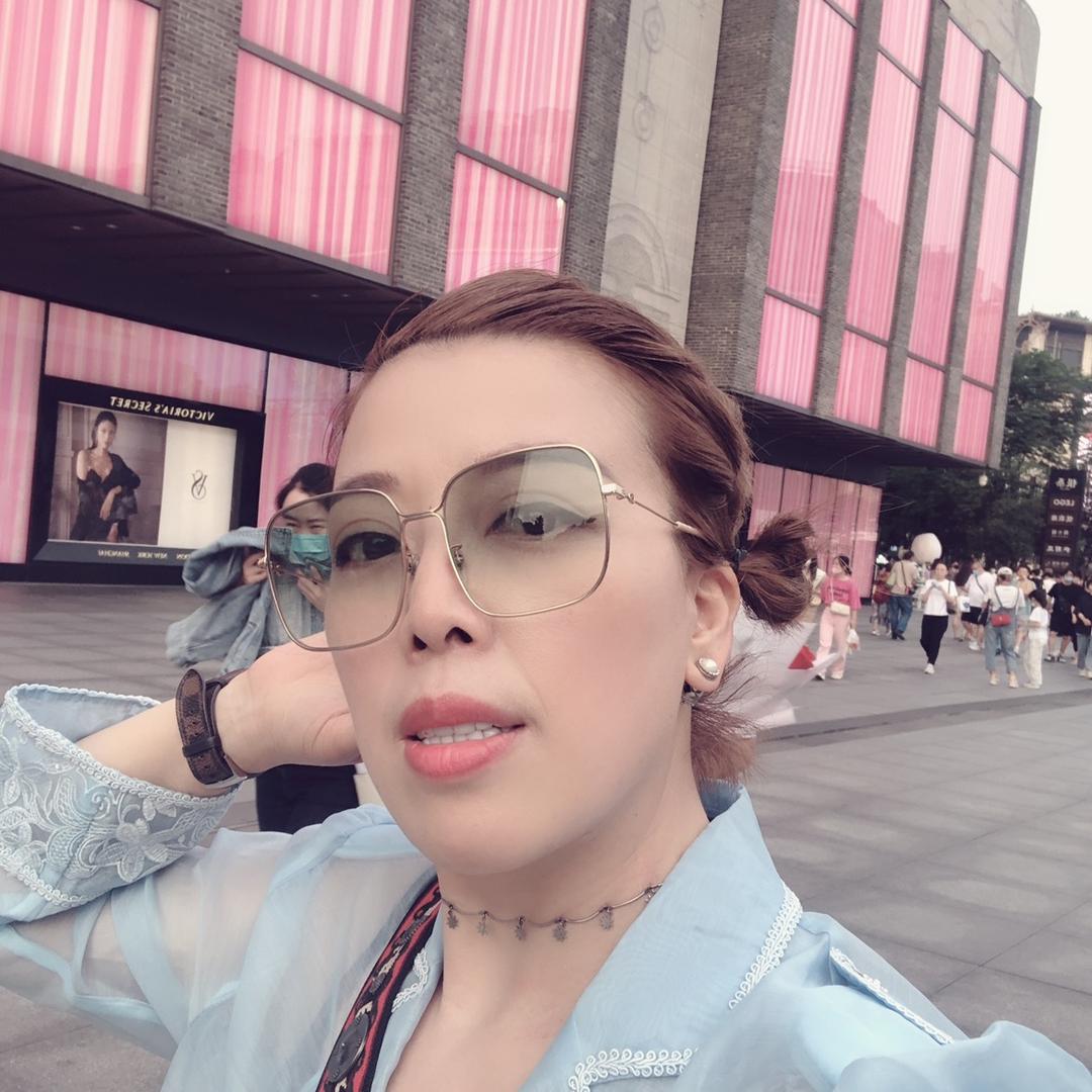 潘妮姐