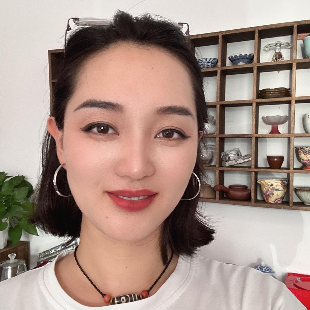 陈美丽-成都新型材料供应商🔨🏠💧