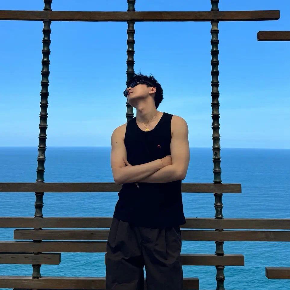 小羊风拂叶🐑