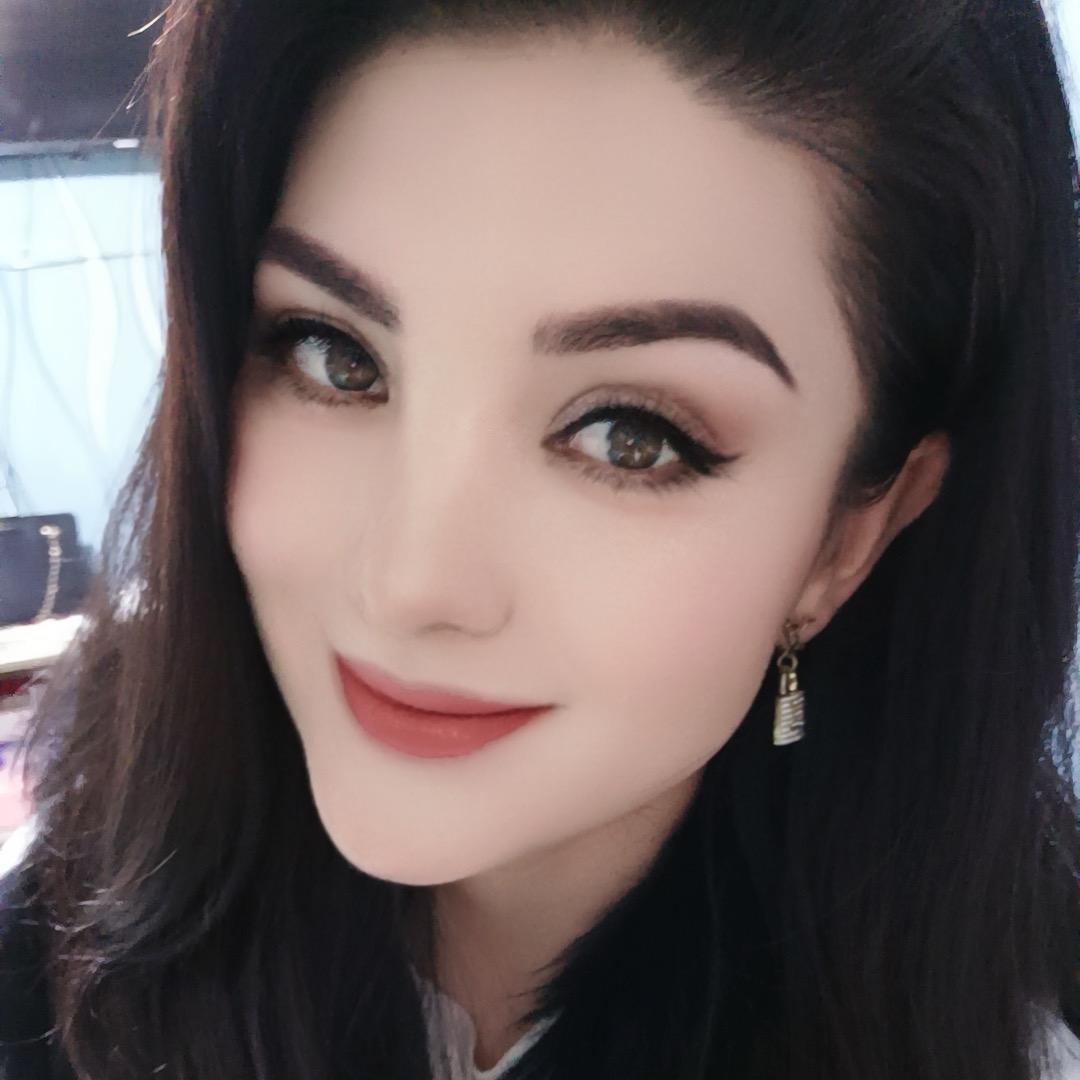 爱迷娜吖