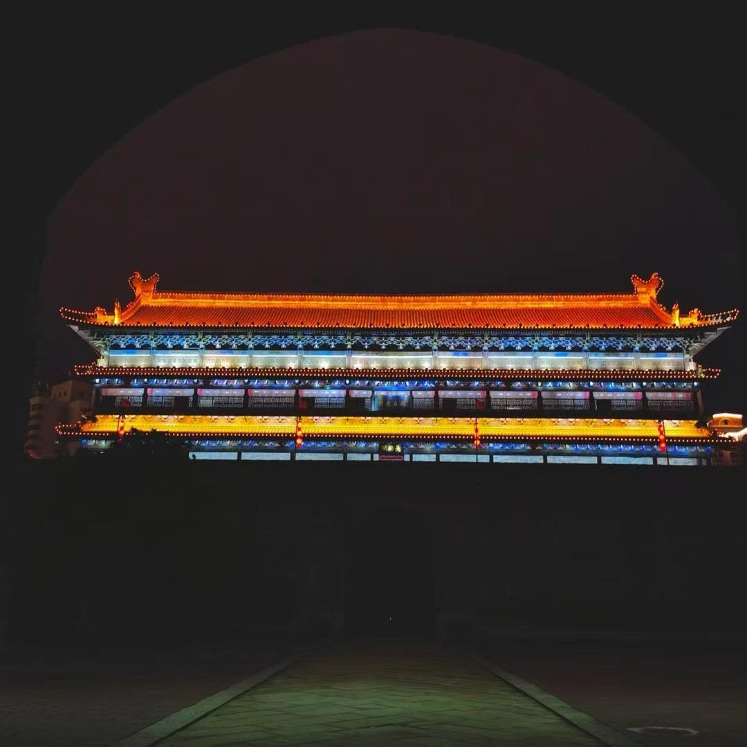 崑亂不擋