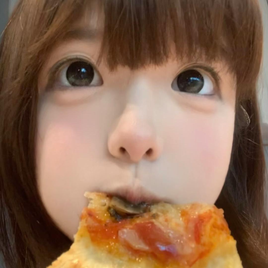 小 z^