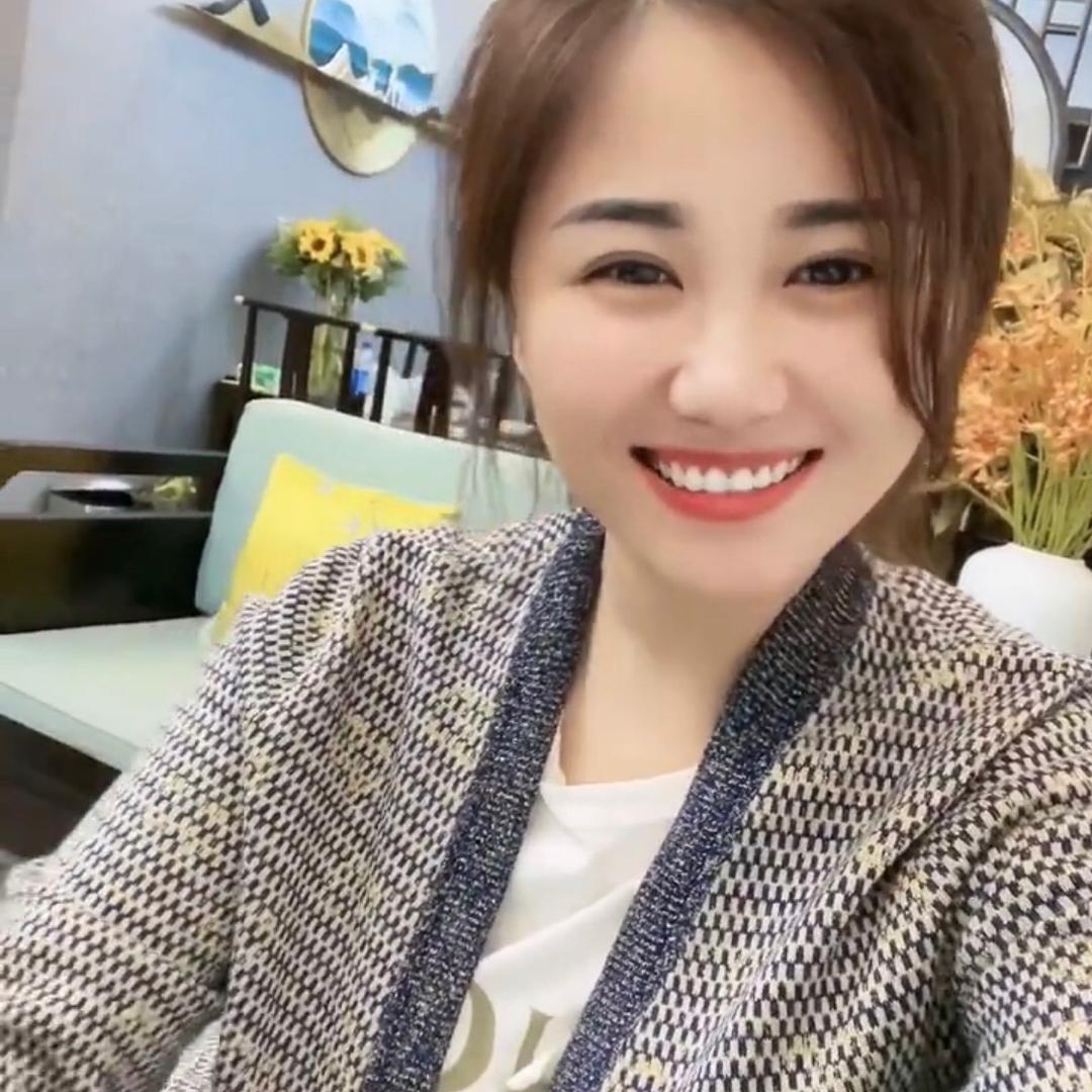 夜听风雨润凉亭