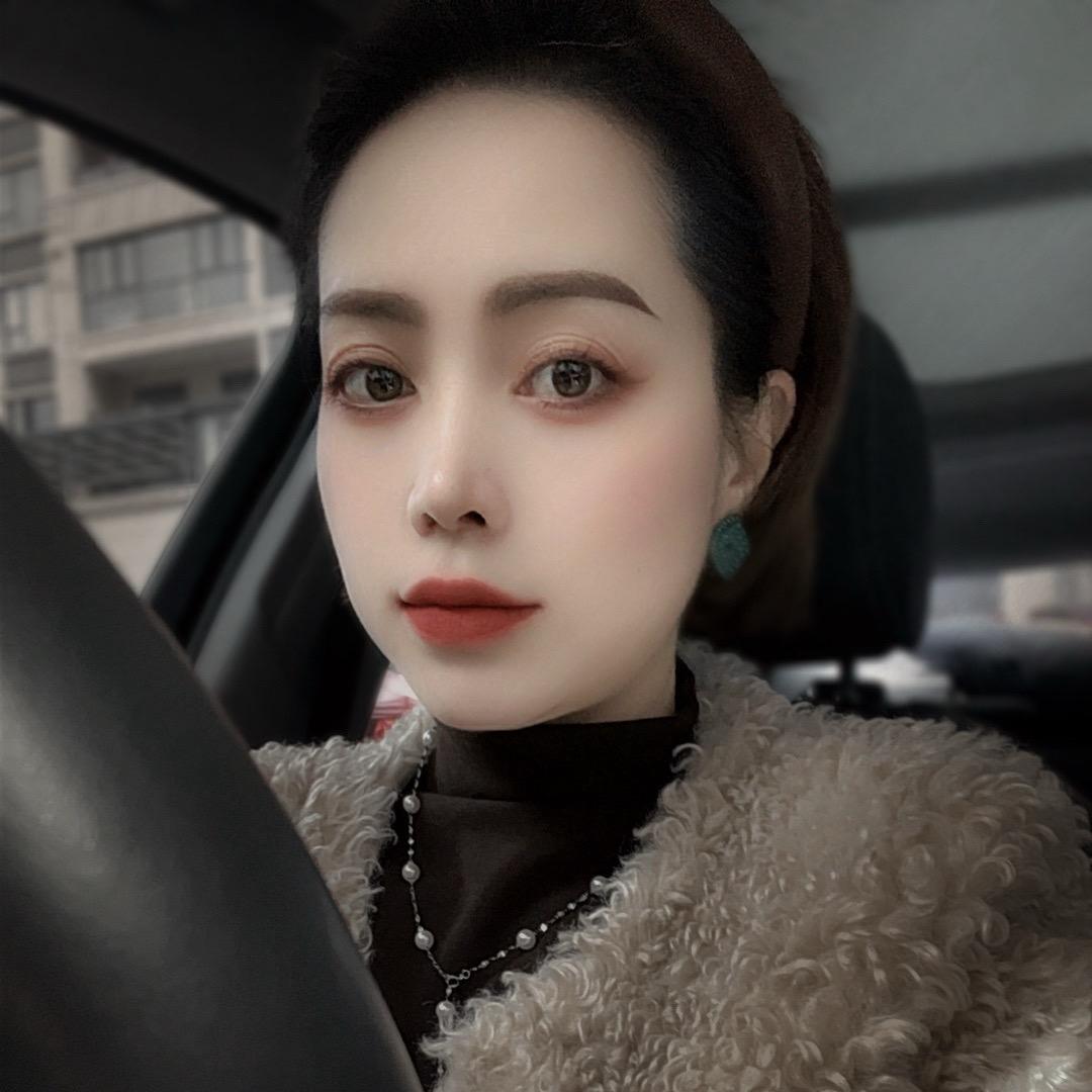 黔西世友地板和卡琳娜家纺雨莎姐