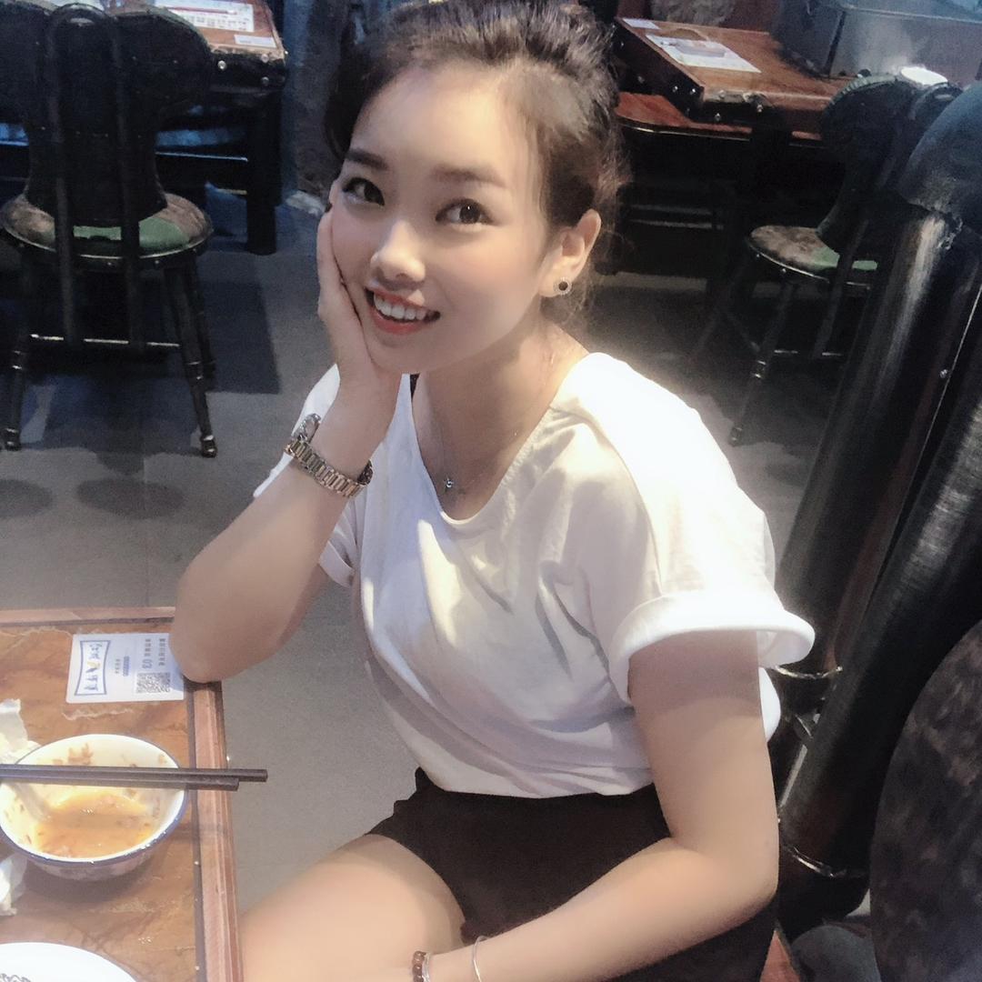 周同学👩‍🎓