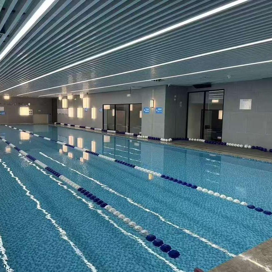 悦纵健身游泳小辣椒