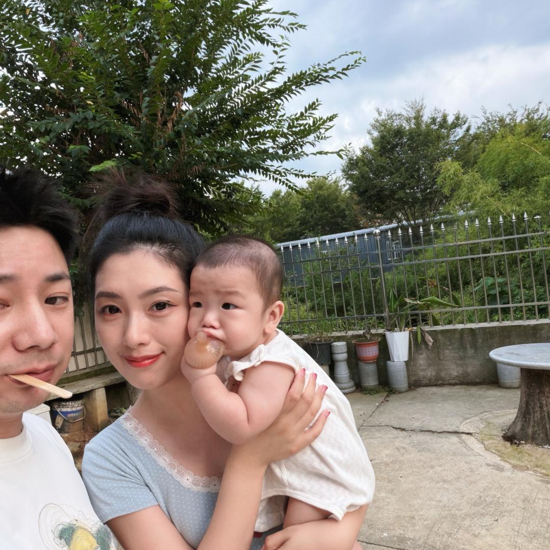 石头的美少女妈咪