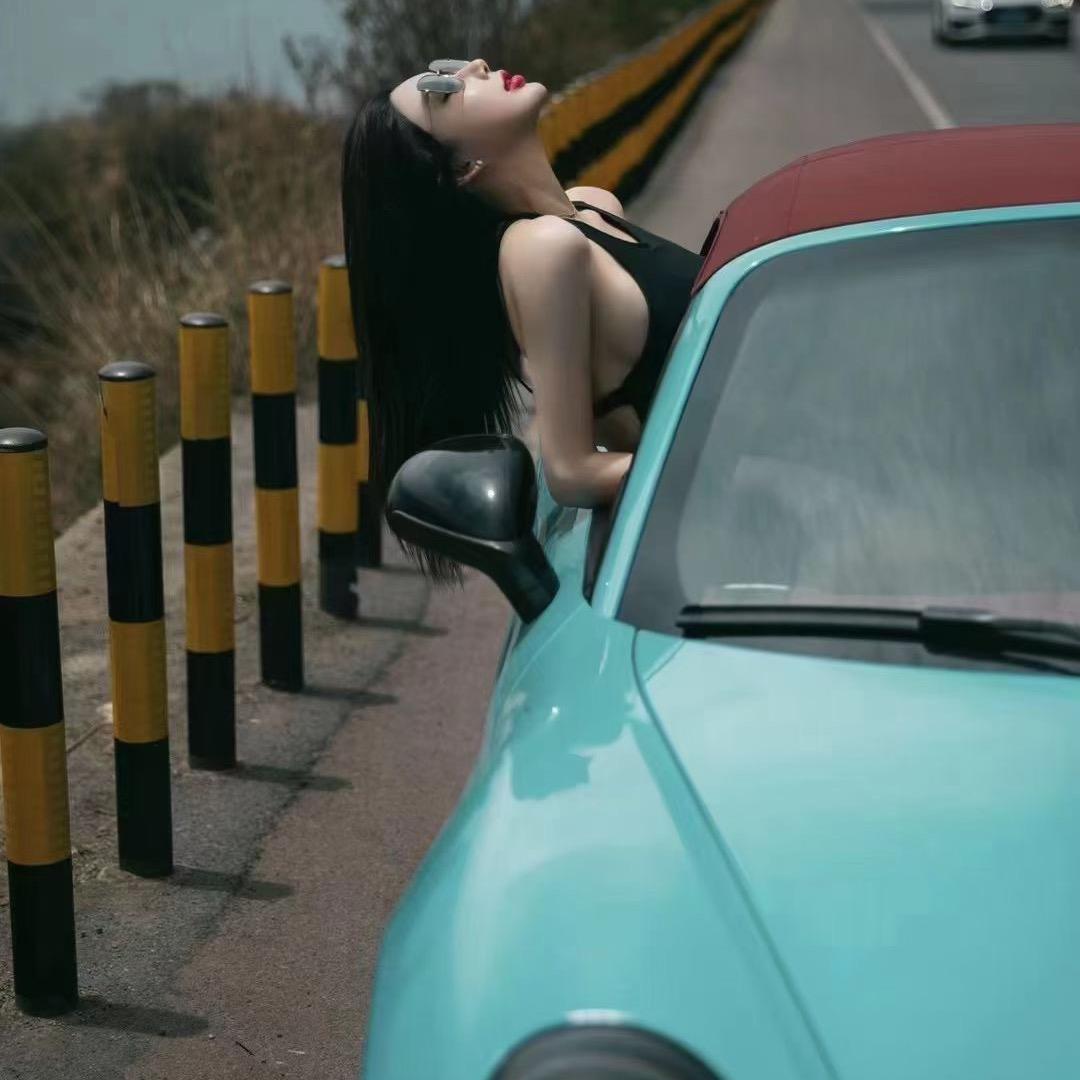 芯柏年¥胡美美