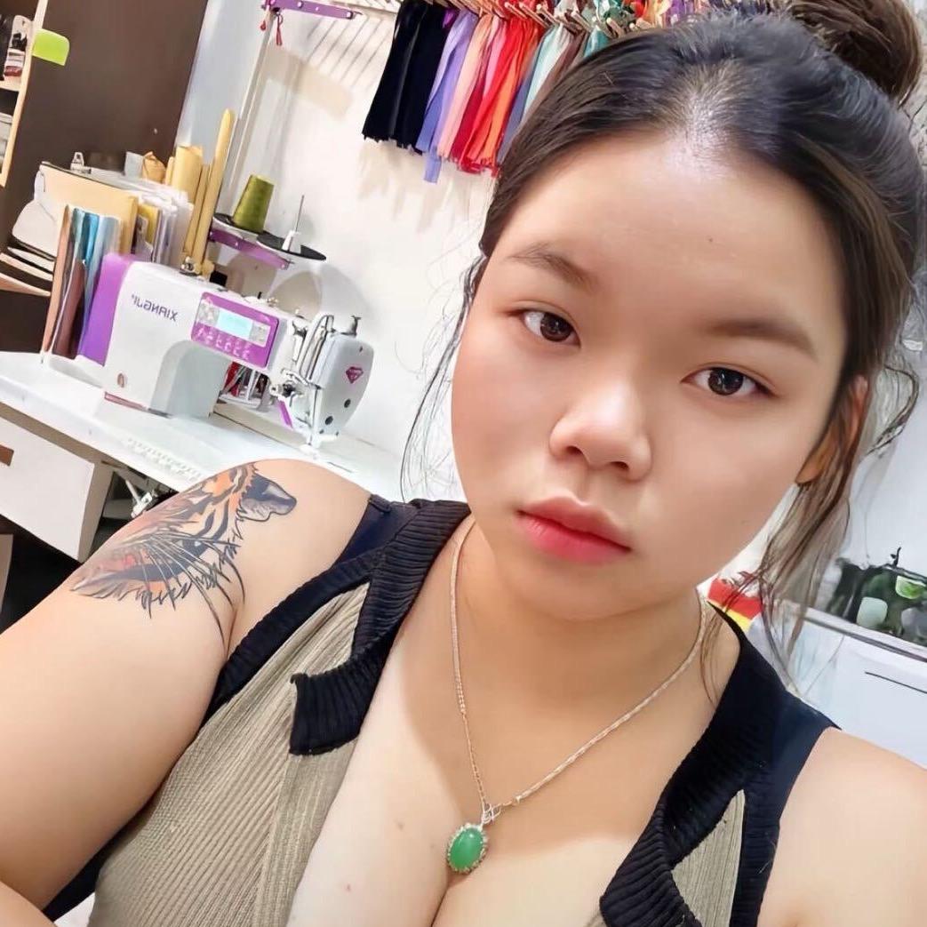 相丽勐傣 👸佳琪