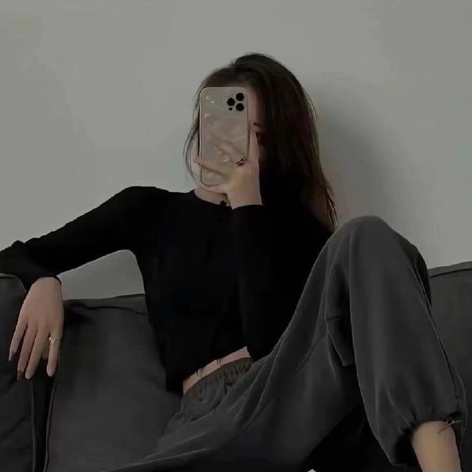 彩宝饿了会吃饭🍚