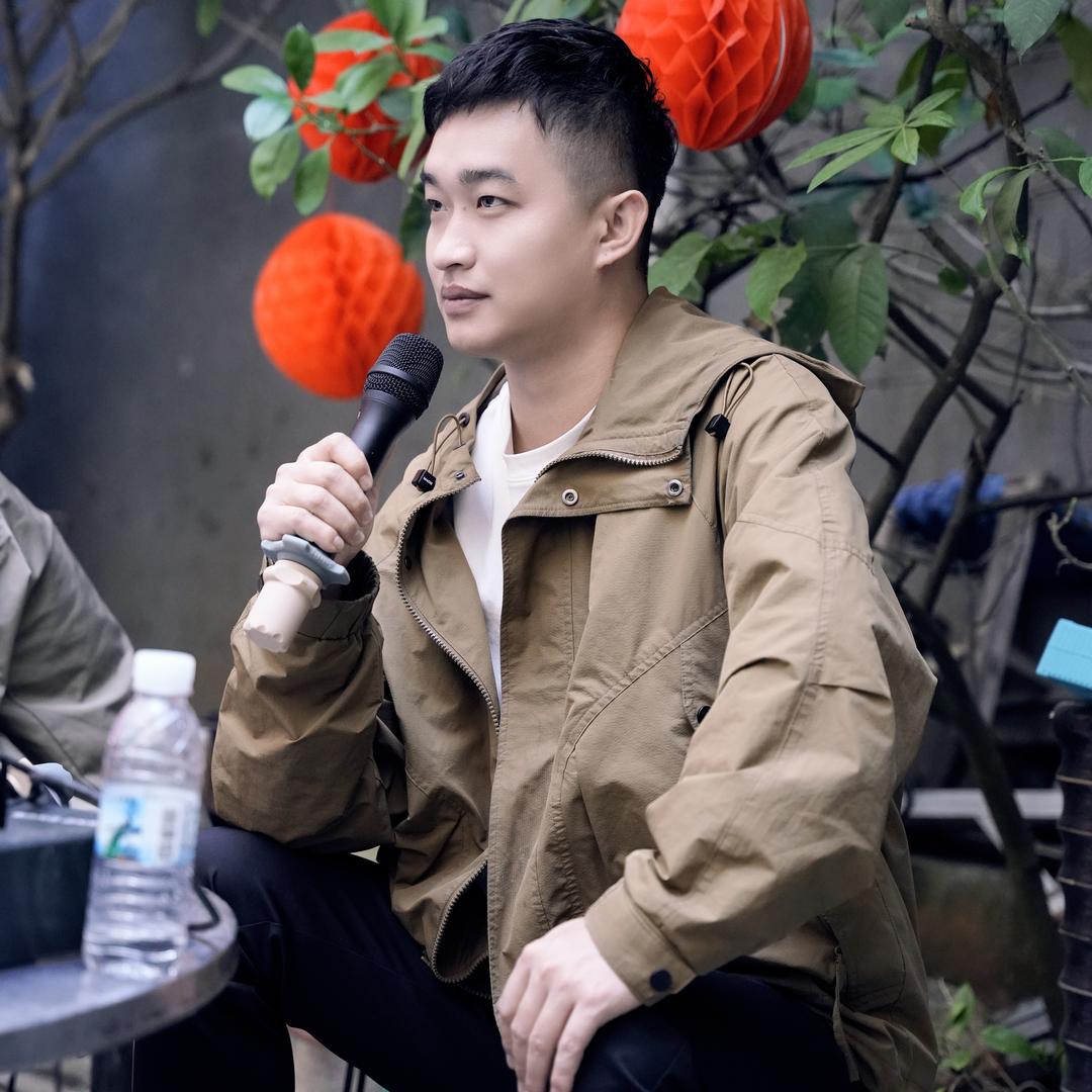 张少～翁尚餐饮服务