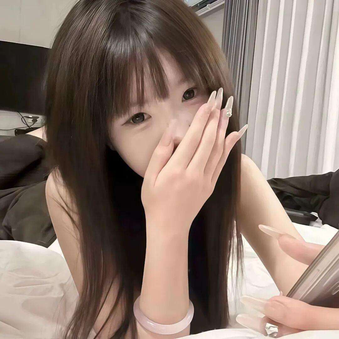 糕糕糕糕糕👋小茶