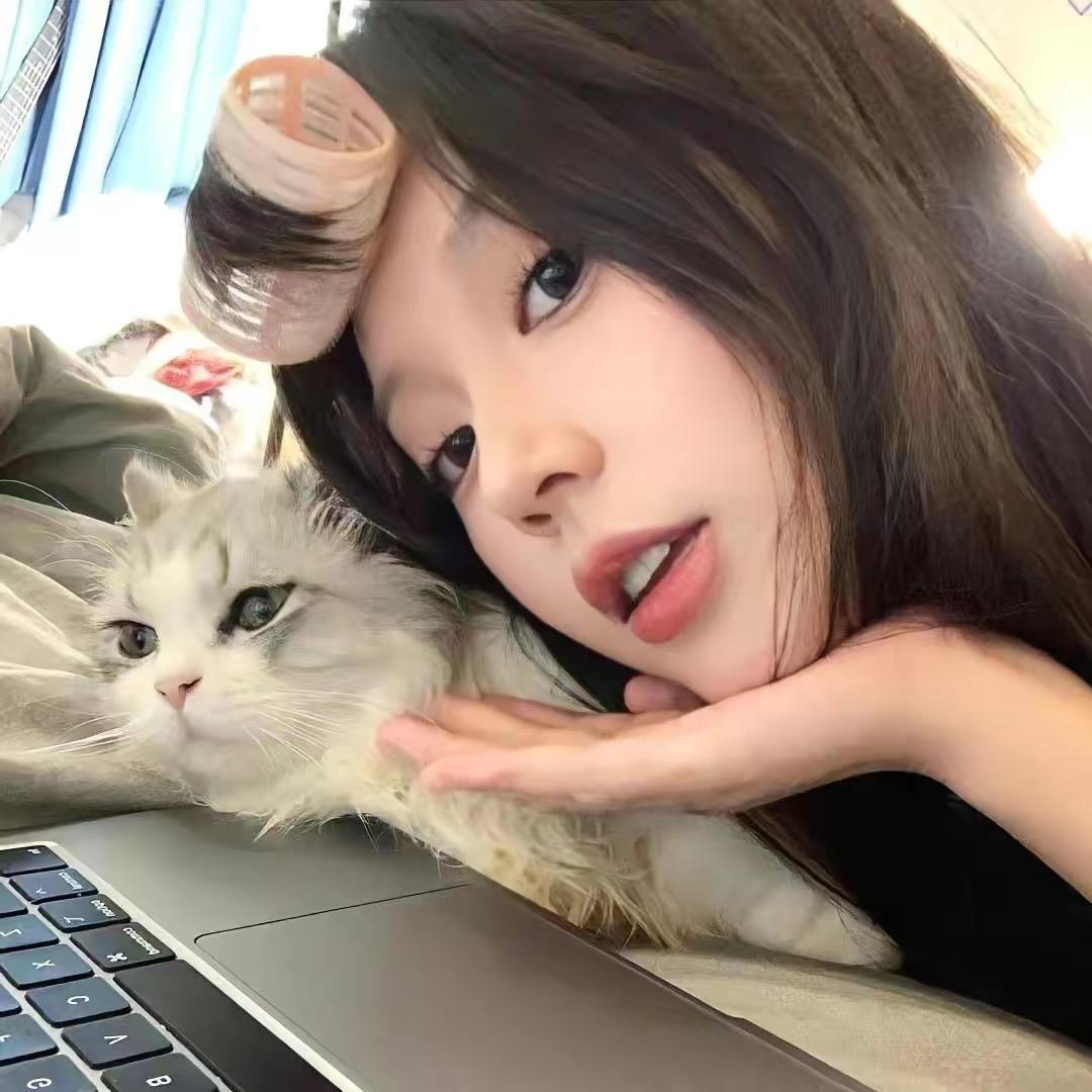 鸡腿姐姐