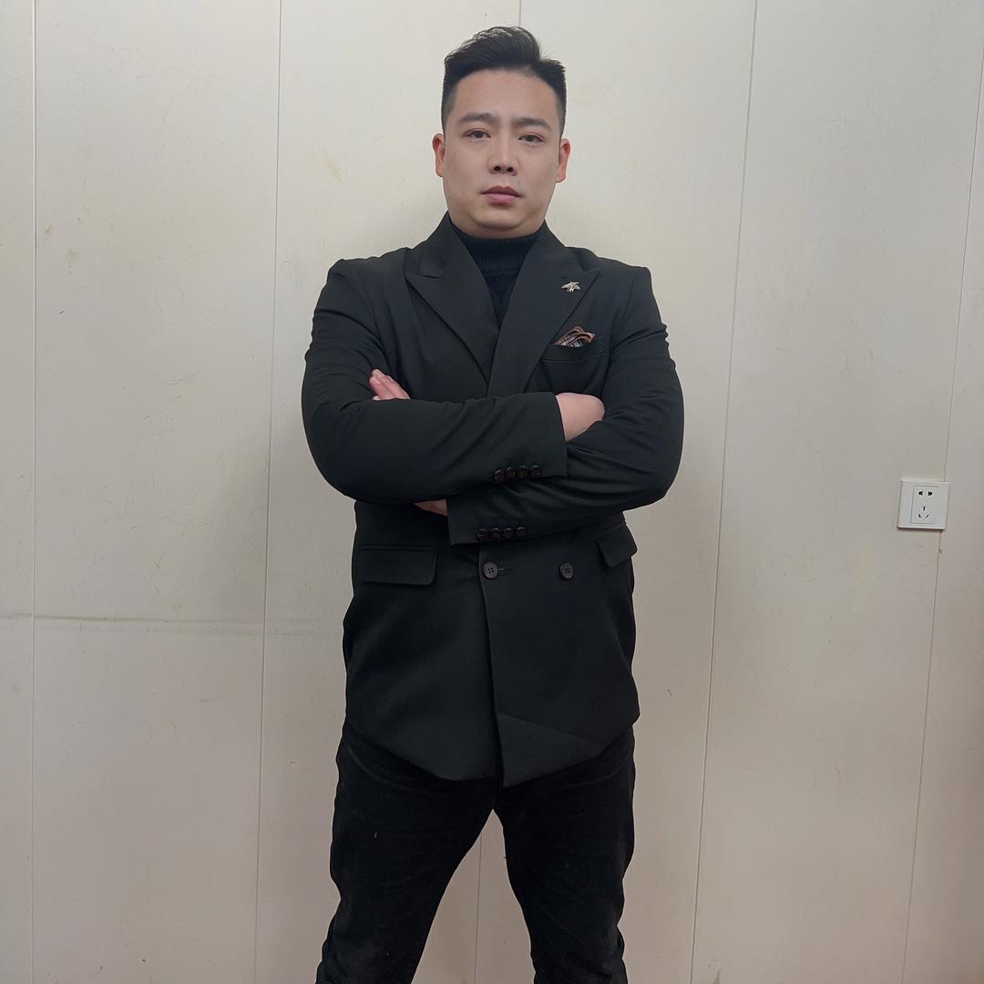 张佳明