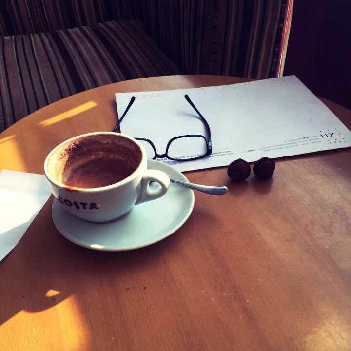 （朋）自远方来