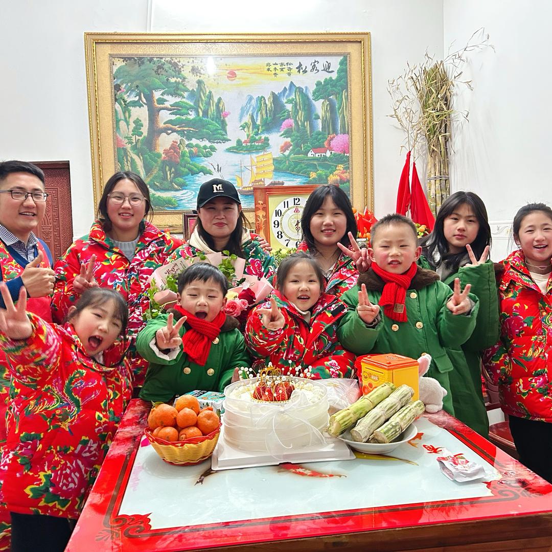 八个孩子的爸