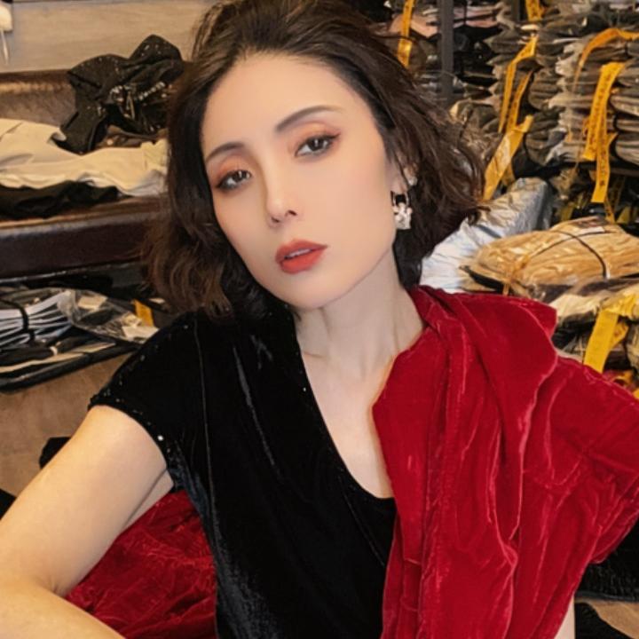 馨宝儿潮搭、工厂店(上午9点播)