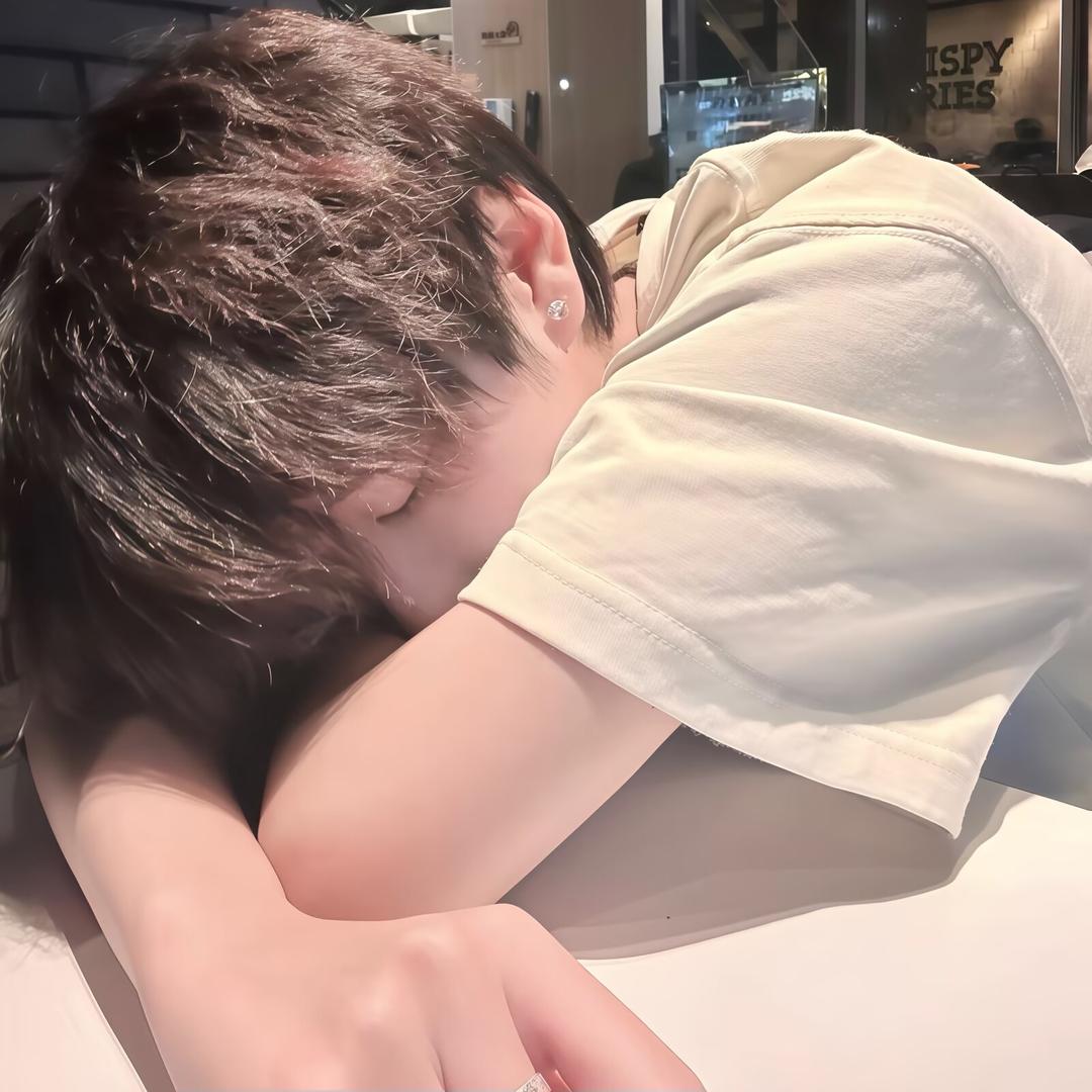 明月ovo