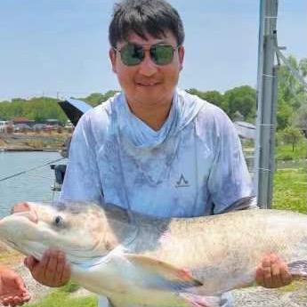 阿伟爱钓鱼🎣