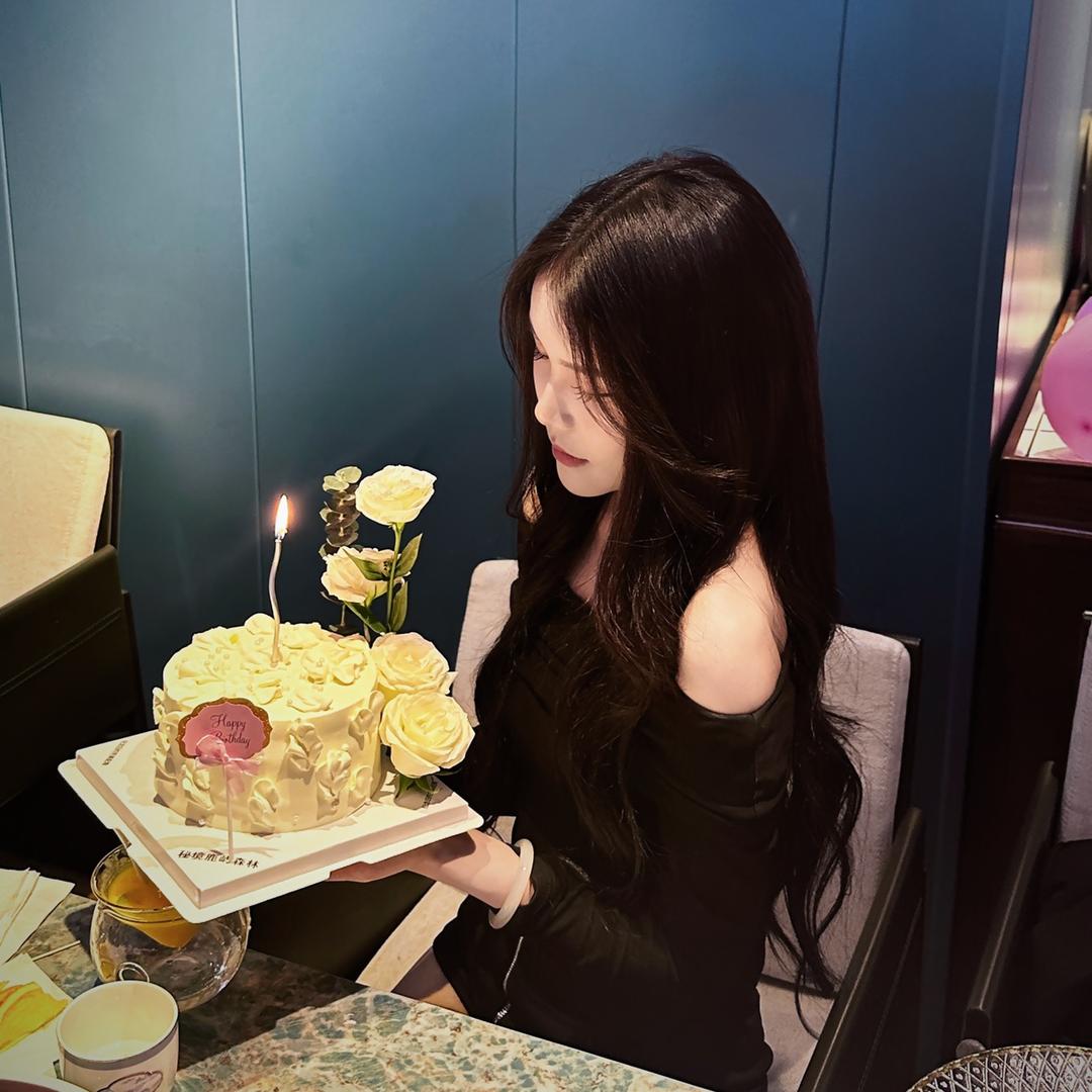 小琴不吃肉๑