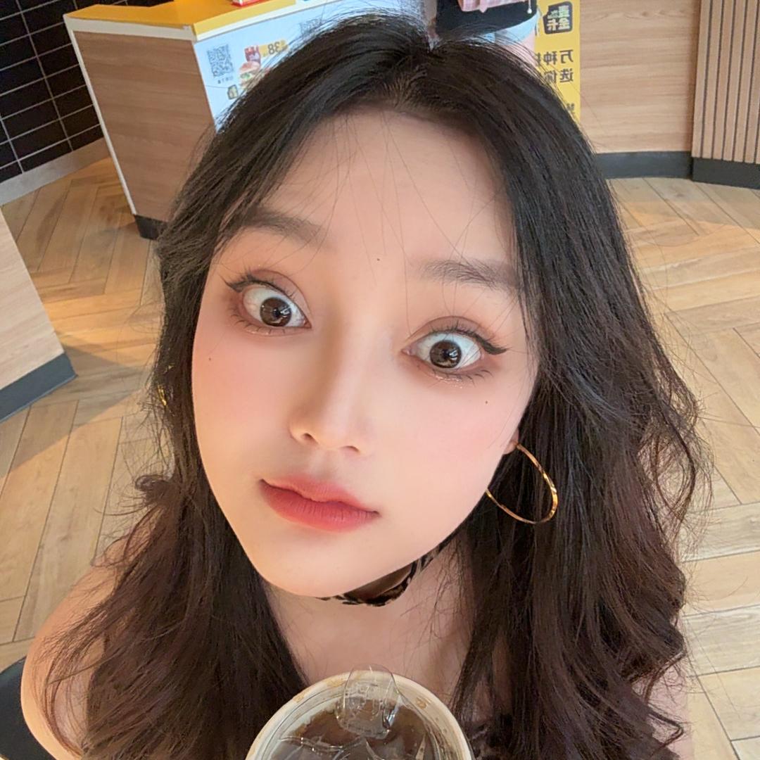 晴宝今天穿什么