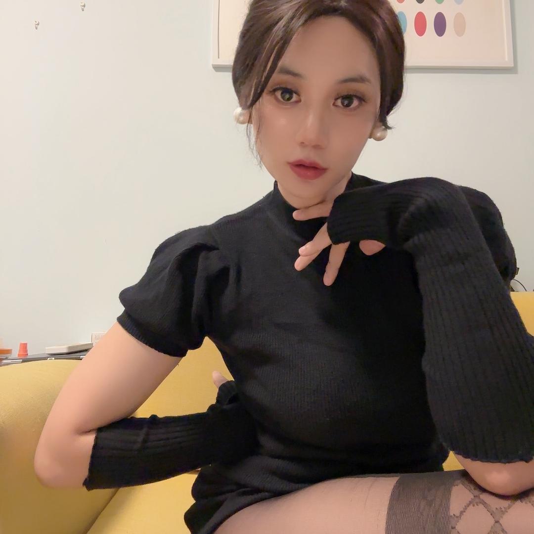 190变装女巨人（张雨绮）的日常
