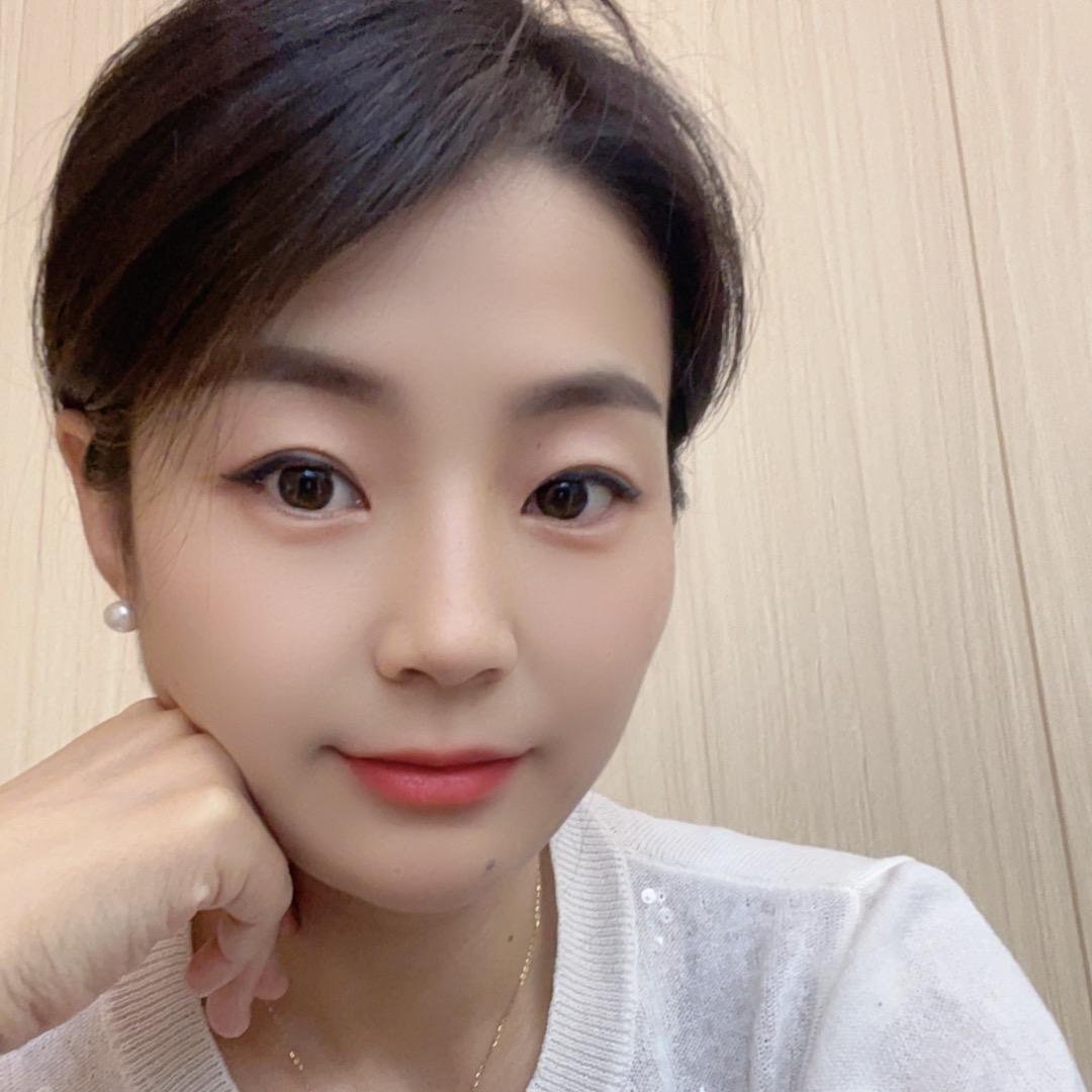 李～