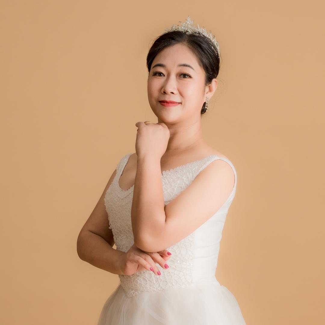 陈朵朵-迪兰朵瑜伽