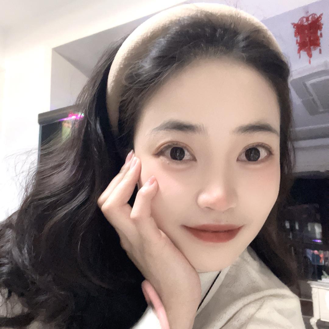 爱吃米线的莉莉子🍜