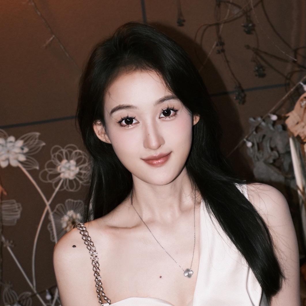 小盏月🌙