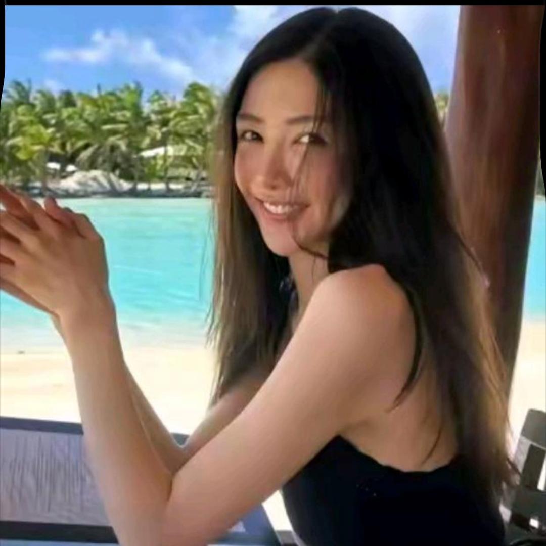 Romi小姐姐「精致穿搭」