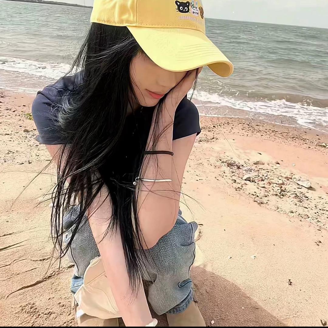 👑