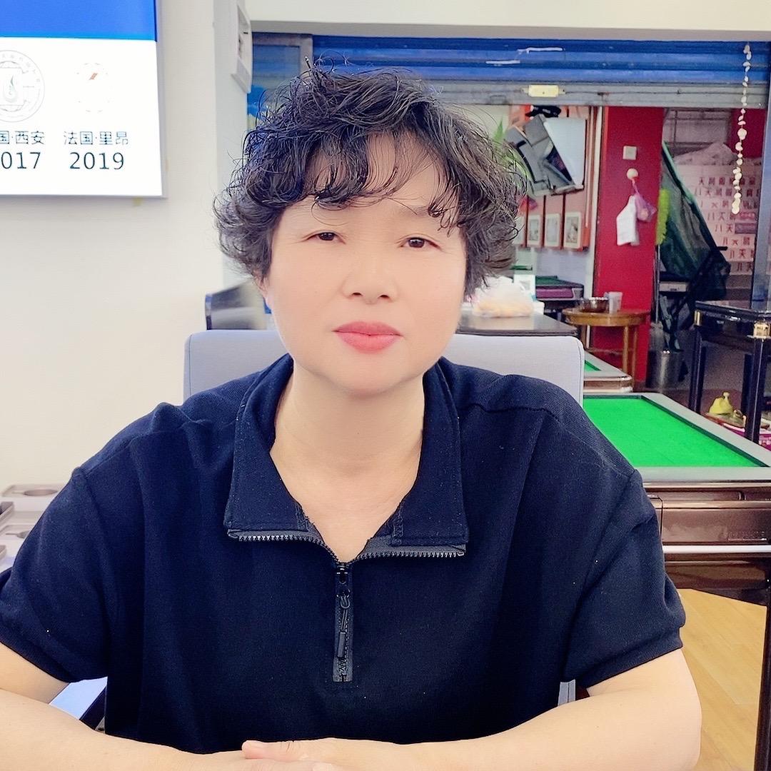 熊姐欧派。雀康，川腾，中意奥特，麻将机