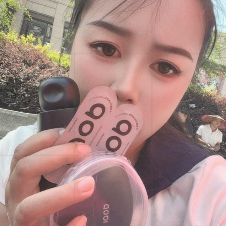 小群Dopi不脱妆粉底液