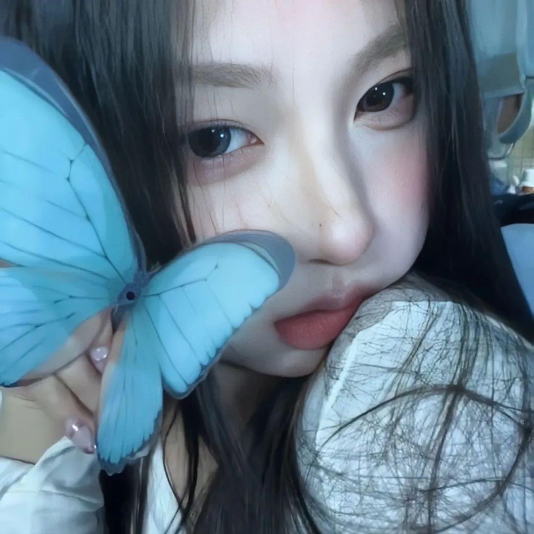 怡怡/^
