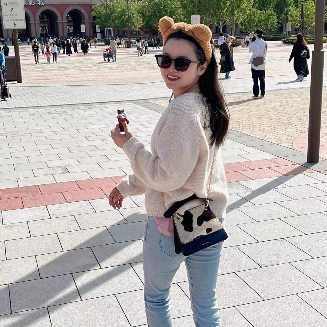 猪猪侠爱吃菠萝包