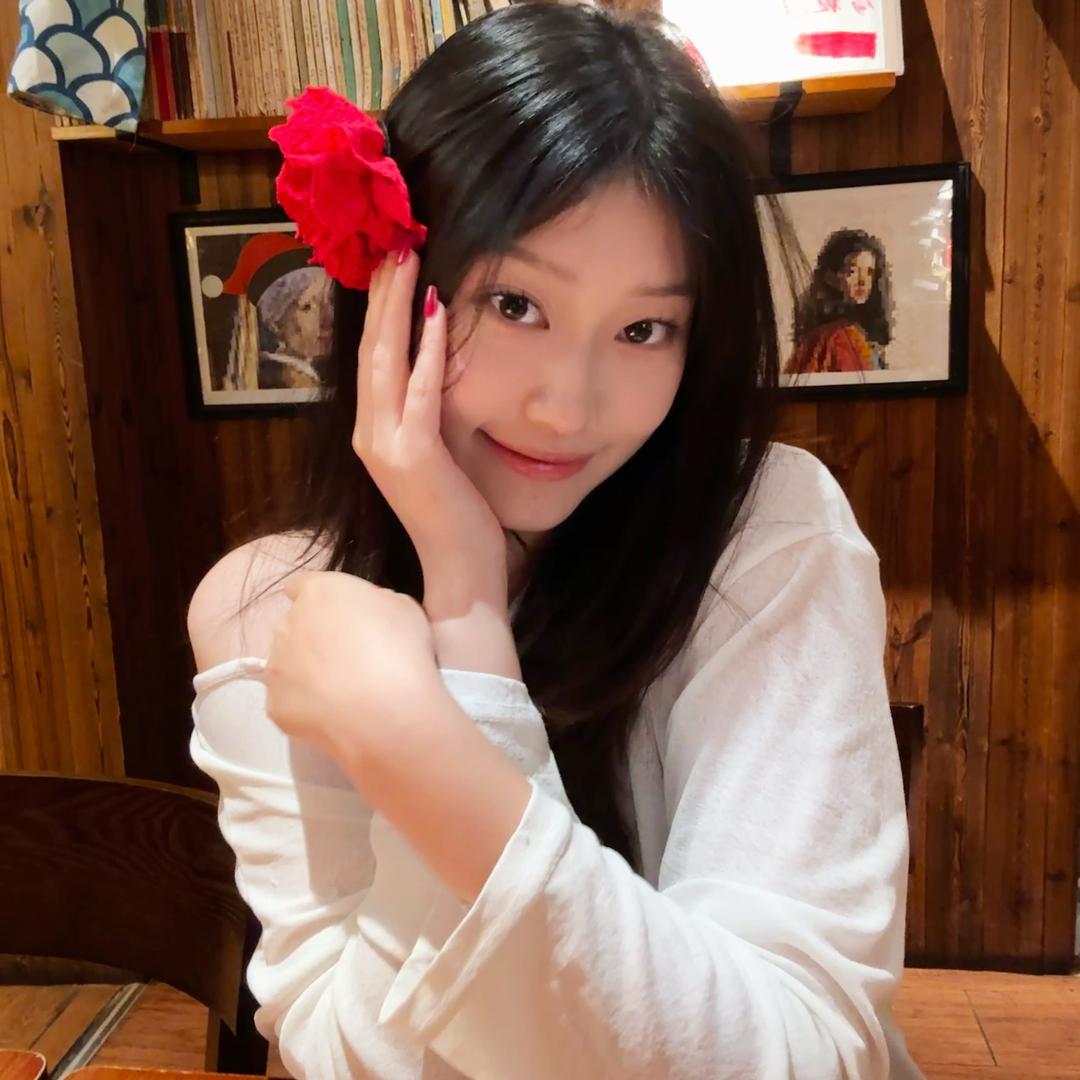 Yy.