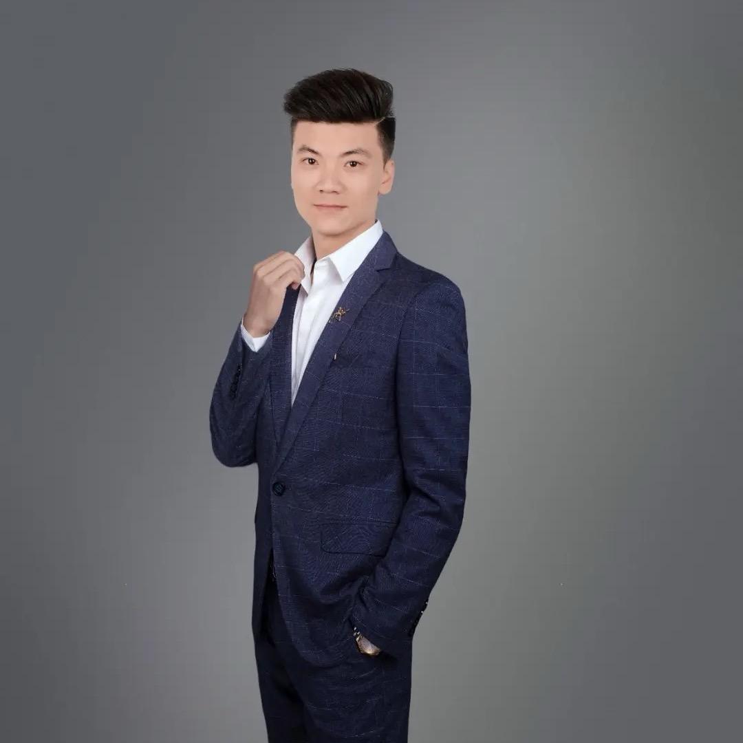 老表@
