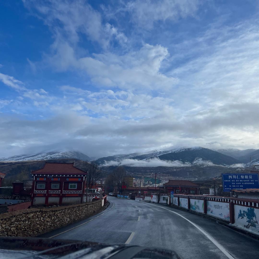 嗯.